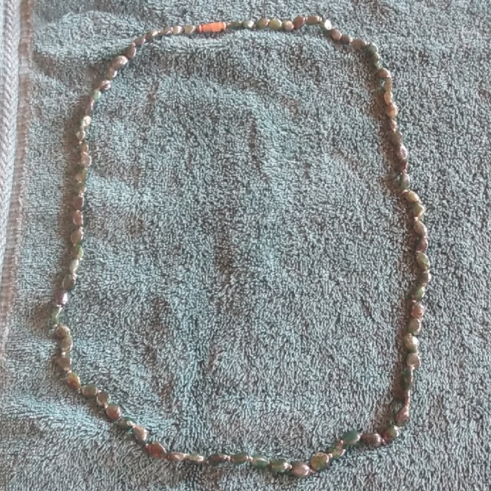 Elegant Green Stone Beaded Necklace